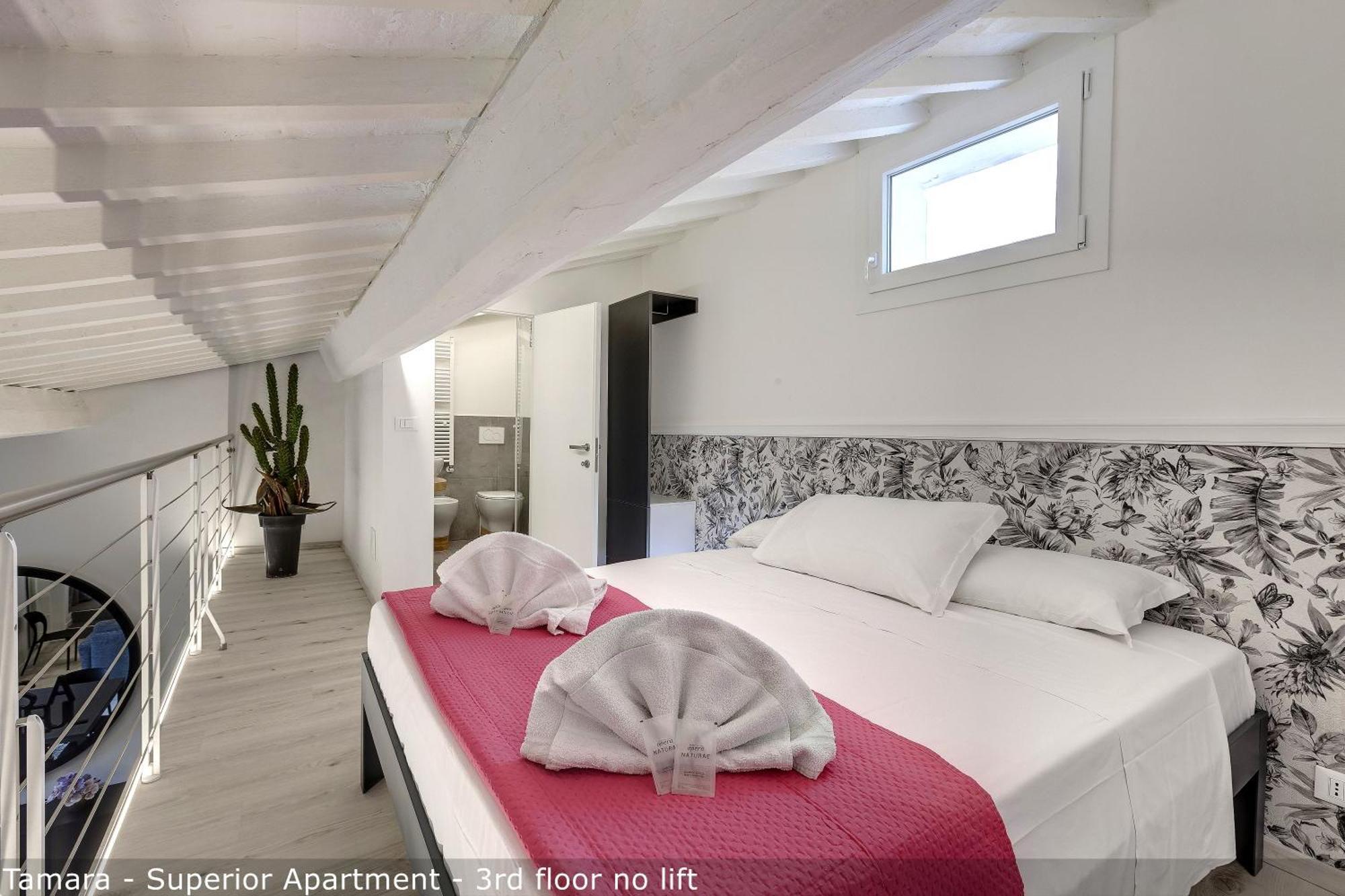 Tamara & Clotilde Apartments By Mamo Флоренция Экстерьер фото